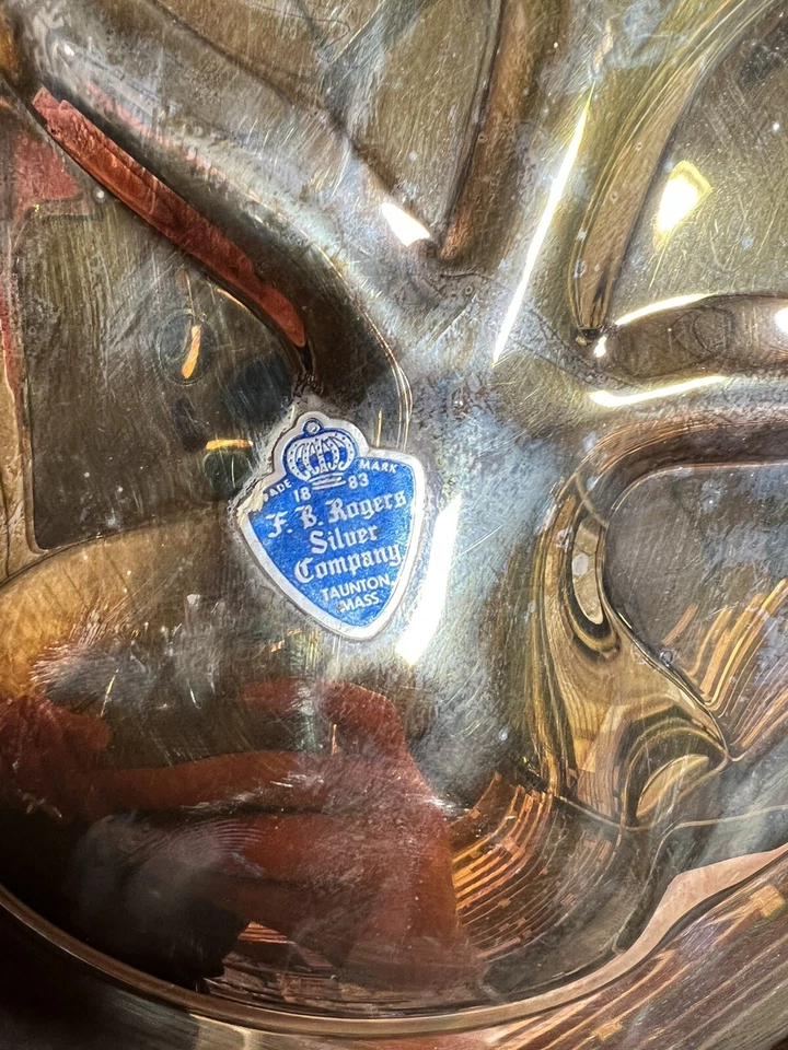 F.B. Большой винтажный сервировочный поднос Rogers Silver Co. 1883 - Изображение 3 из 4
