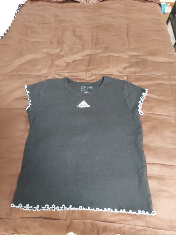 Adidas Cropped Top Medium Size