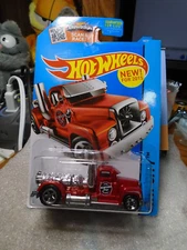 Hot Wheels HW City Turbine Time Red
