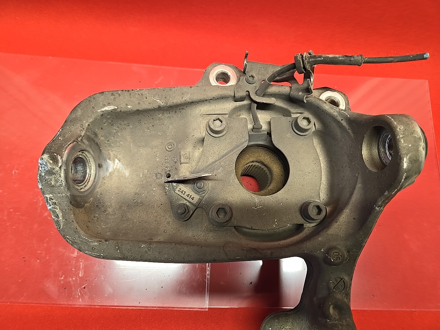 2006 Maserati Quattroporte FRONT LEFT DRIVER Knuckle Hub Assembly 206865
