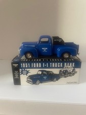 1951 Ford F-1 Pickup Truck Bank WIX Filters ERTL Collectibles Bank 1995 1865