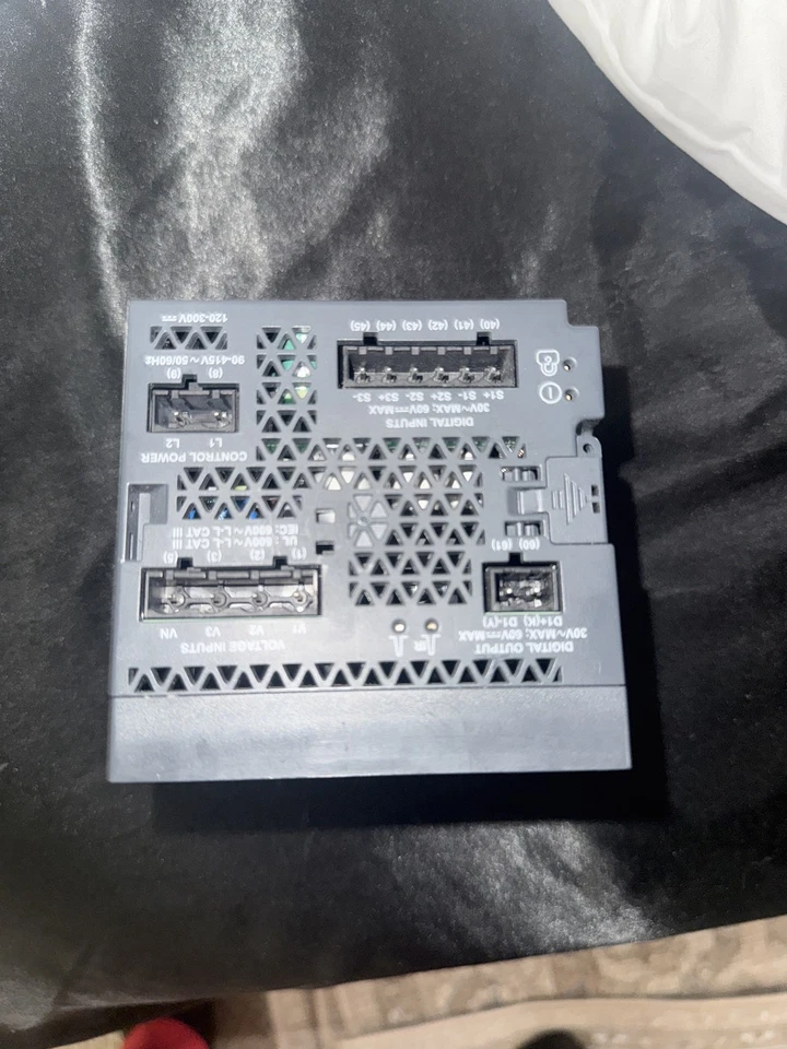 Pantalla remota Schneider Electric PowerLogic PM8000 METSEPM8243DEMO Foto 3 de 3