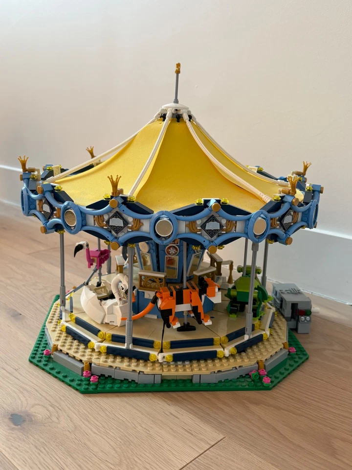 LEGO Creator 10257 Carousel, photo 4 sur 4