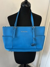 Borsa Michael Kors Hot Blue Jet Set in pelle saffiano JetSet accenti argento