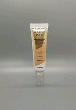 Max Factor: Miracle Pure - Skin-Improving Fou...