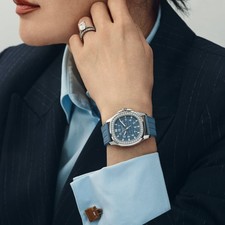 Patek Philippe Aquanaut Luce 5067A-025 'Ladies' Stainless Steel Misty Blue Dial 3