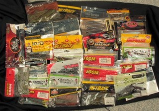 LOTTO MISTO DI 29 ESCHE IN PLASTICA MORBIDA PESCA BASSO MAI USATE