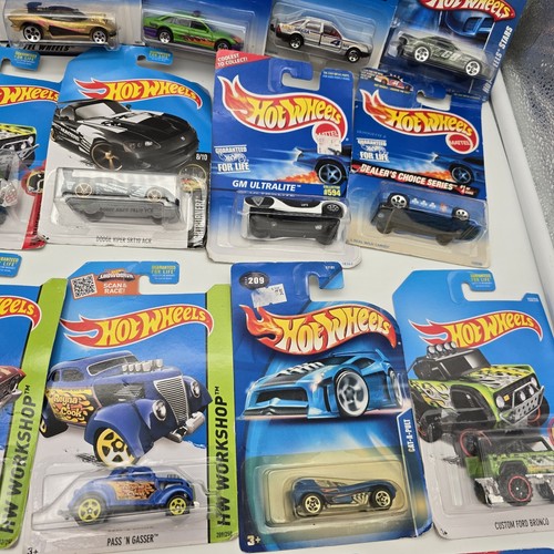 Hot Wheels Lot Of 24 New In Package 90s 2000s - Picture 7 of 12