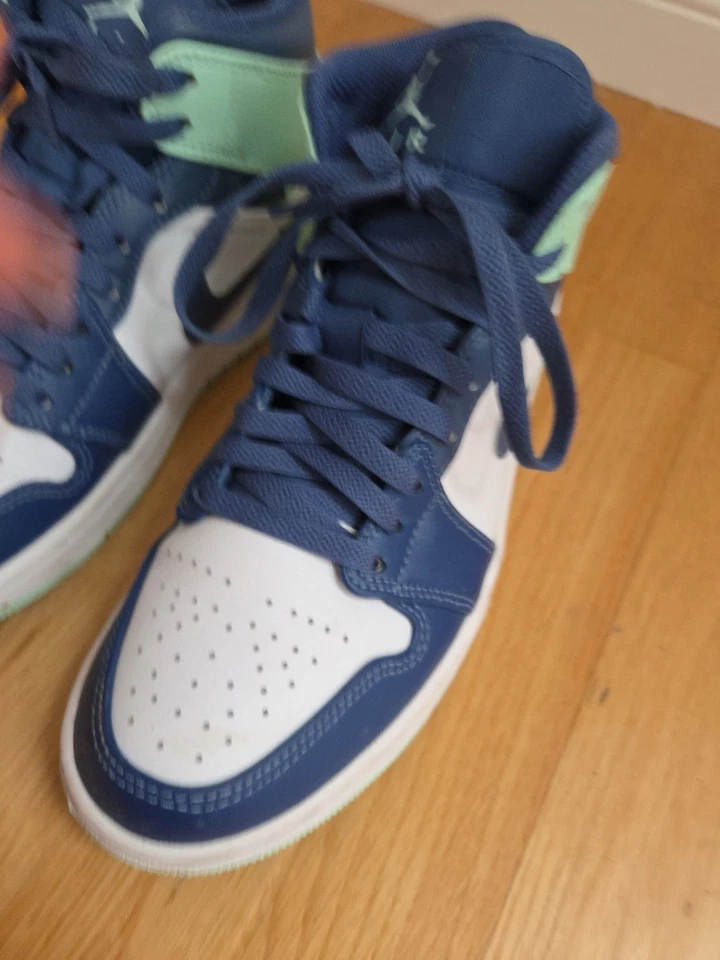 NIKE AIR JORDAN 1 MID EUR45 MYSTIC NAVY/MINT FOAM-WHITE - Bild 3 von 4