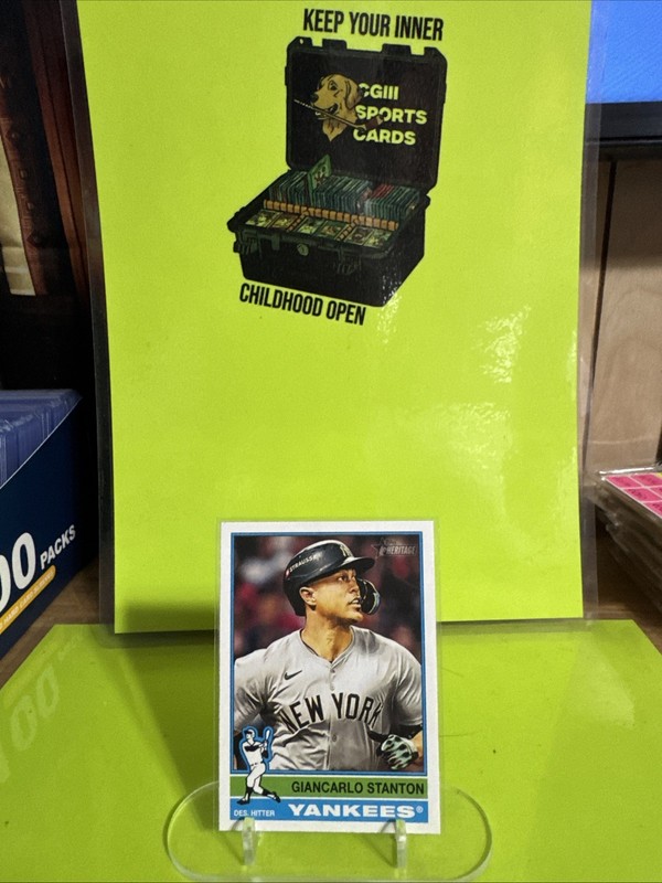 2025 Topps Heritage Bicentennial #212 Giancarlo Stanton Yankees!!!