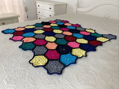 Manta cuadrada hexagonal abuela acrílica colorida ganchillo hecha a mano 85 cm - Imagen 4 de 15