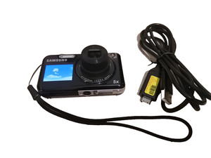 SAMSUNG DIGITAL CAMERA PL121 14.2MP SELFIE SCREEN BLACK STUNNING