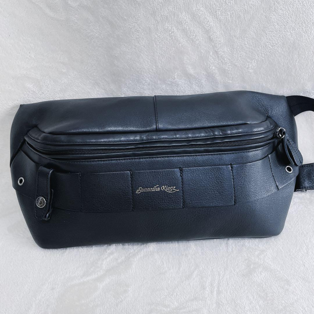 Samantha Kingz Black Leather Body Bag with Adjustable Strap Samantha Kingz Black Leather Body Bag with Adjustable Strap