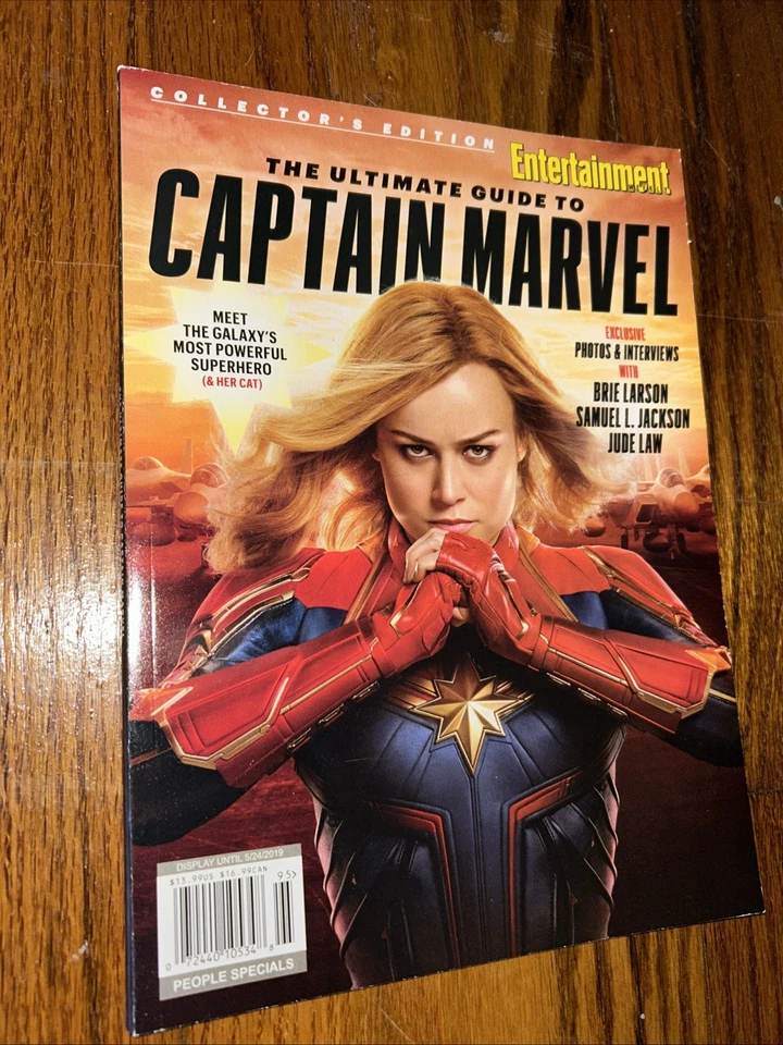 ULTIMATE GUIDE TO CAPTAIN MARVEL *Entertainment Weekly *2019 Collectors Magazine - Image 3 of 4