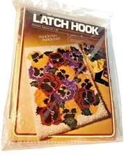 Latch Hook Pansies Rug Canvas 24 x 36 Columbia Minerva #3460 Vintage 1975 READ *
