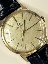 OMEGA Geneve Linen Dial Vintage 1960’s Men’s Manual Gold Dress Watch - 131.001