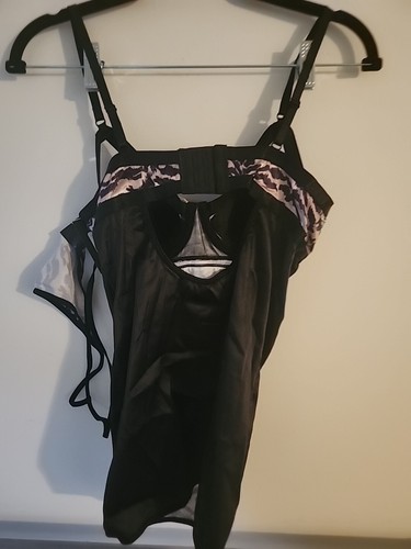 Frederick's Of Hollywood Chemise NWT Size S Small With Thong Panty,underwire - Picture 3 of 5