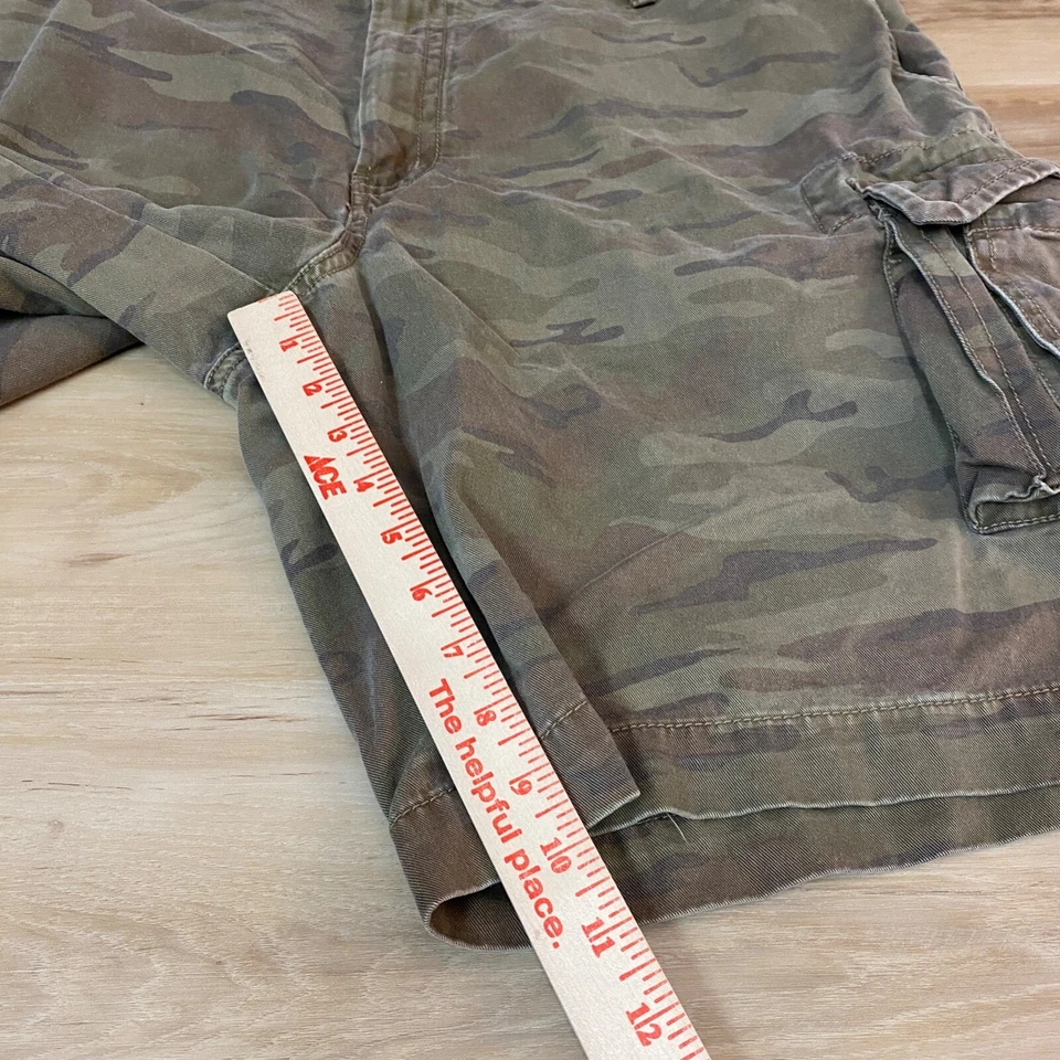 Pantalones Cortos Carga IZOD Para Hombres 42 Verde Bosque Camuflaje Algodón Bolsillos 10" Foto 3 de 4