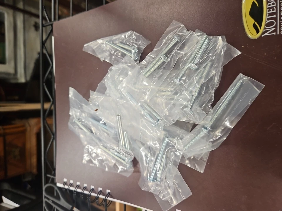 Atlas Homewares 184 Bronze Nature 2-1/2" Designer Cabinet Knobs Lot Of 19 - Image 2 of 4