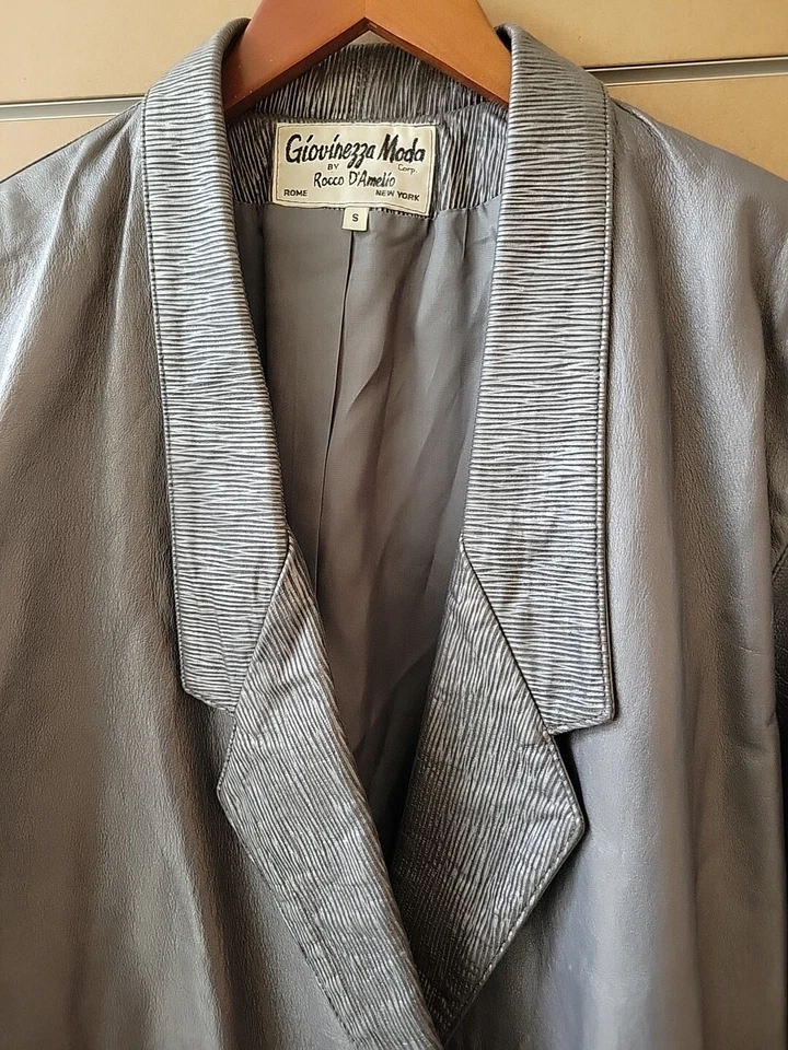 Blazer Largo Plateado Metálico Chaqueta de Cuero Años 80 Giovinezza Moda Rocco D'Amelio S Foto 2 de 4