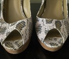 *COLE HAAN* Ivory Green Snakeskin Print Slingback Platform Peeptoe Heels Size 8 — photo 4