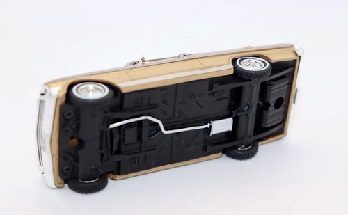 1/43 Resin car model Chevrolet Nova SS 1963 Gold - Picture 11 of 15