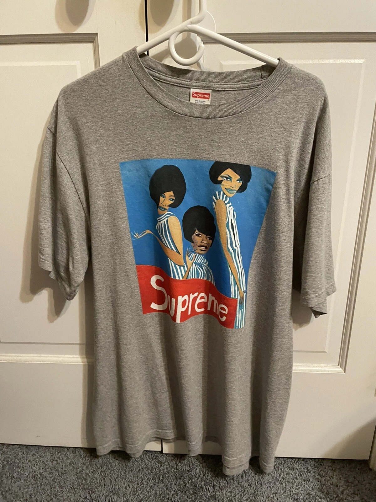supreme t shirt large