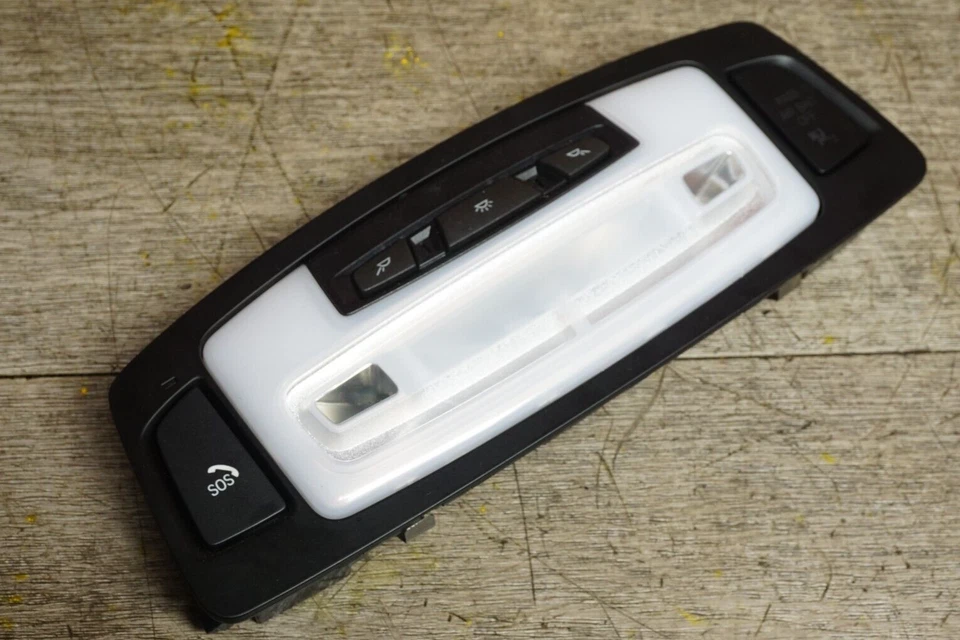 BLACK 2015-2016 BMW 228I F23 CONVERTIBLE FRONT OVERHEAD DOME READING LIGHT OEM - Image 4 of 4