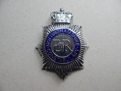 Veraltetes Nottinghamshire Constabulary Helmabzeichen Q/C CW