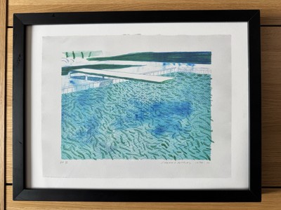 David Hockney Wasser mit Linien mit zwei hellblauen Waschungen gerahmter Druck