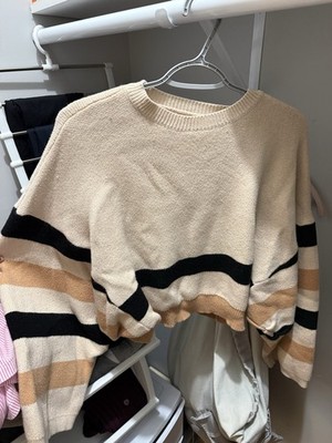 Thick Beige Pattern Cropped Sweater Size Small