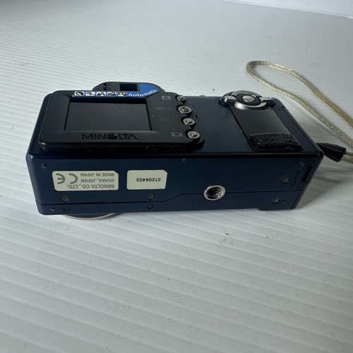 Minolta DiMAGE F100 4MP 7.5x Zoom Digital Camera - Picture 6 of 14