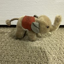 RARE VINTAGE 1950s STEIFF TAN MOHAIR ELEPHANT WITH RED BLANKET TUSKS 2.5" TALL