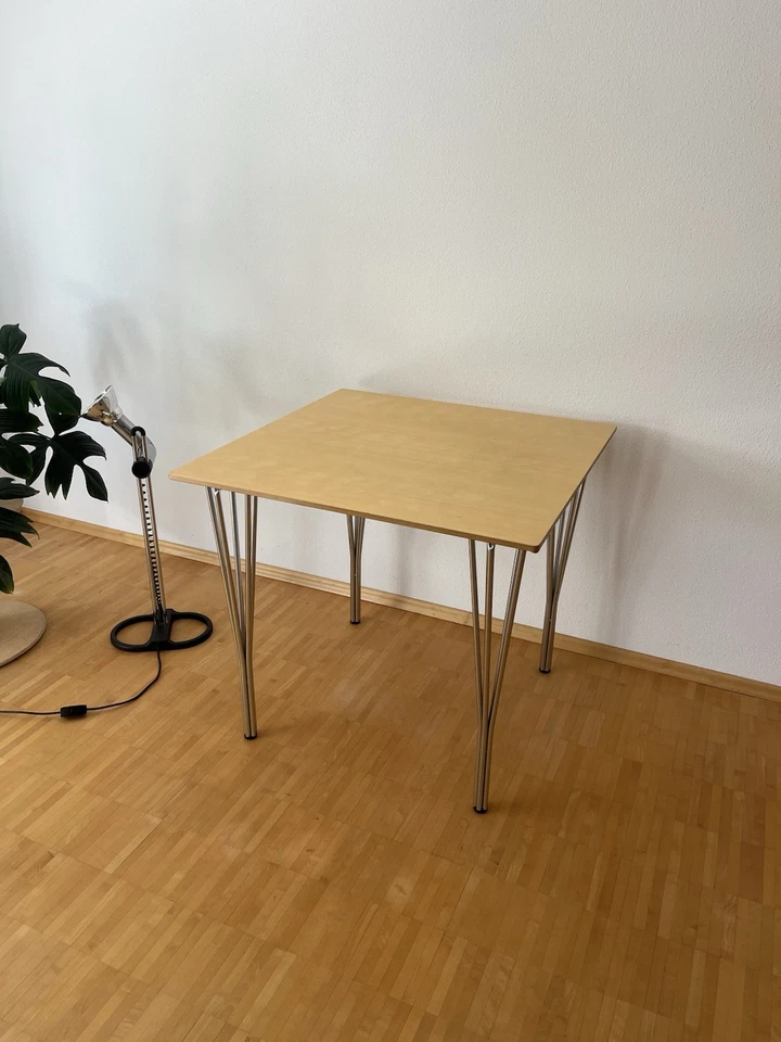 Danerka Tisch quadratisch Contract