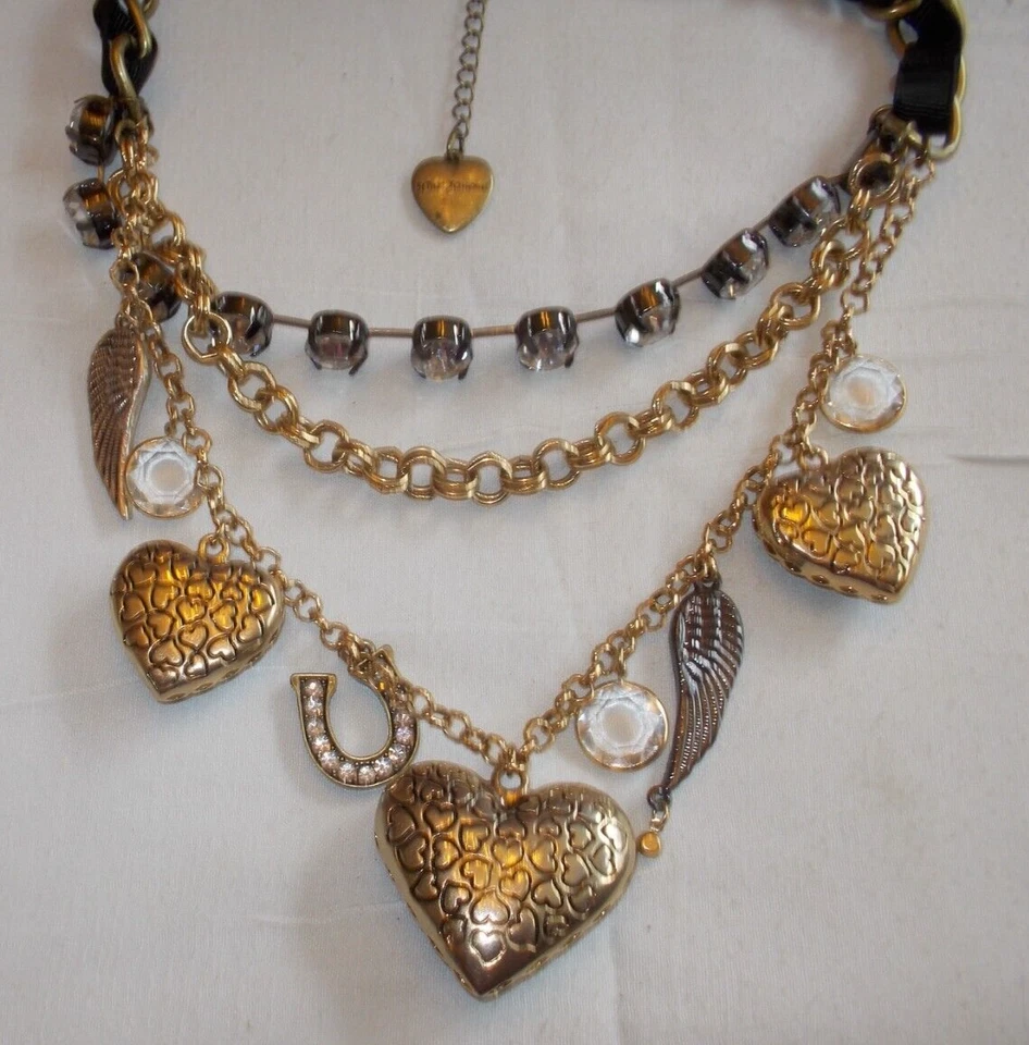 COLLAR BETSEY JOHNSON LEOPARDO LUCITE MULTICHARM CORAZONES Y ALAS DECLARACIÓN Foto 3 de 4