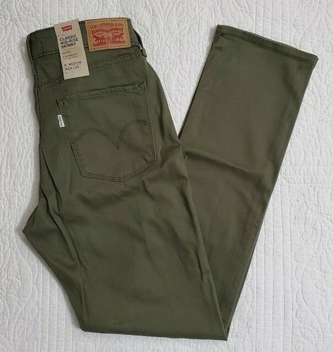 NEW Women's Levis Classic Mid Rise 
