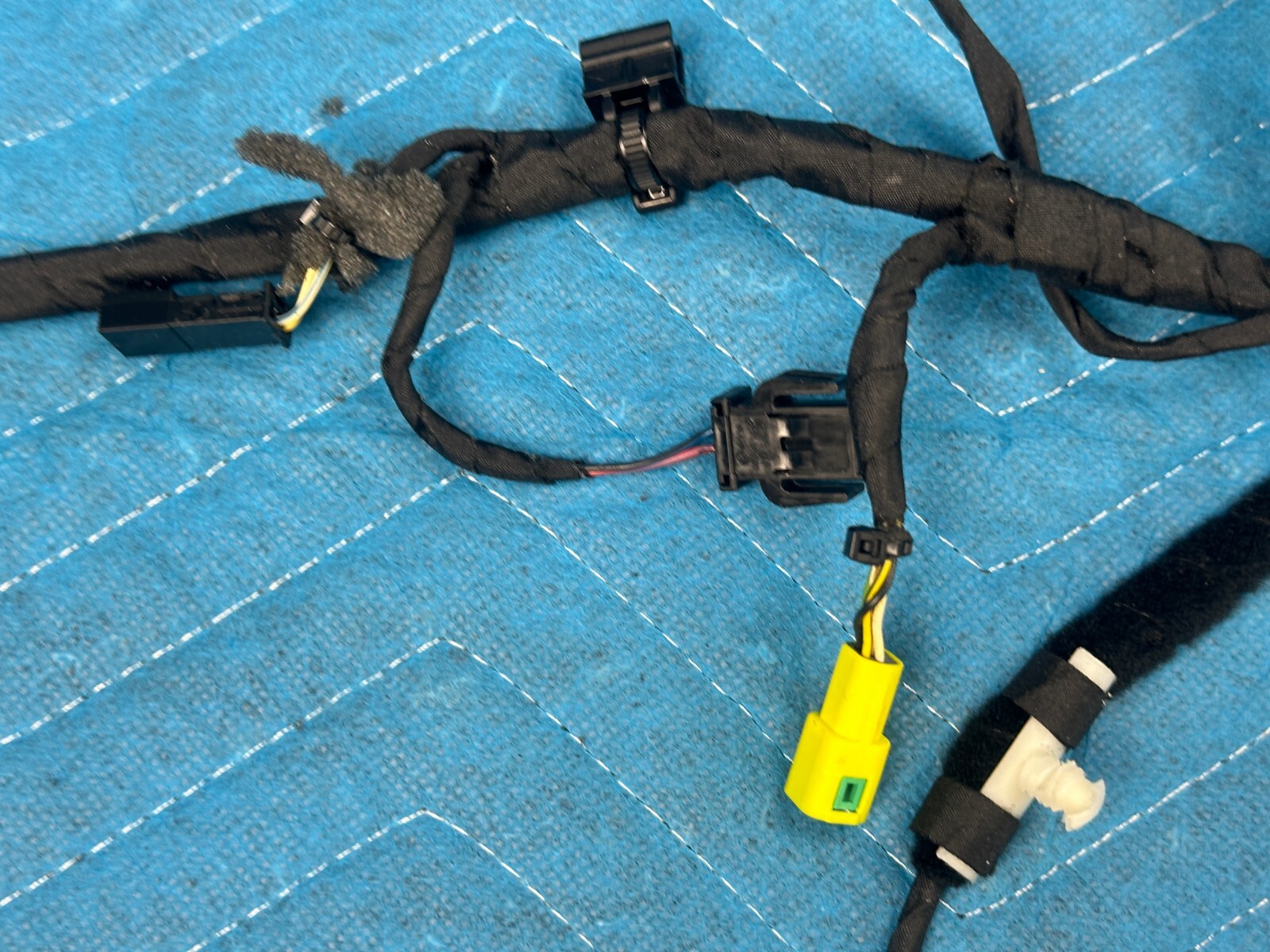 Bentley Continental Flying Spur Front Driver's Seat Wiring Harness 2009 OEM