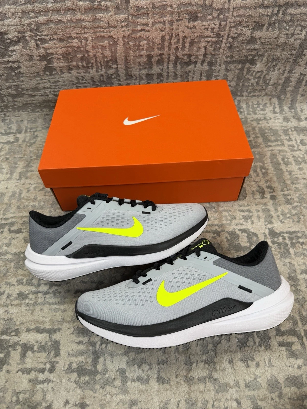 Size 8 - Nike Air Winflo 10 Wolf Grey Volt DV4022-007