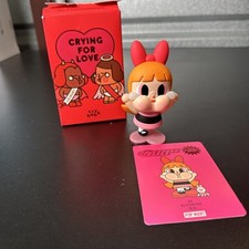 Figura abierta de la serie POP MART The Powerpuff Girls x Crybabies - Blossom 02