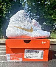 NIKE TAWA WRESTLINGSCHUHE - WEISS/METALLIC GOLD - GRÖSSE 9,5