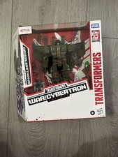 BNIB Transformers SPARKLESS SEEKER War for Cybertron Trilogy Netflix Voyager NEW