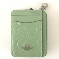 COACH Zip Card Case in Signature Leather w Heart Charm 3x4.25x0.75" CDQ15