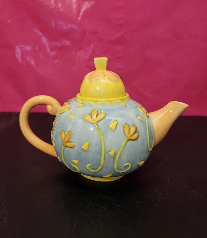Vintage Oneida Kitchen Country Bouquet Mini Teapots w/ Box LOT OF 2!!
