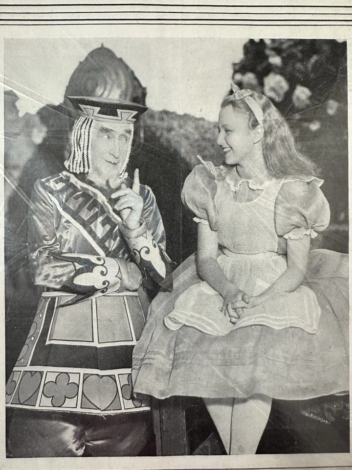 Antique 1933 Alice In Wonderland Time Weekly Magazine #26 King If Hearts  - Image 4 of 4