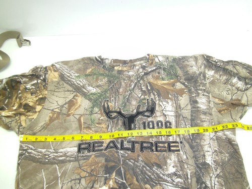 Real Tree Men's t-shirt SZ XL, mittens SZ L, gloves SZ M and Adj Suspenders - Picture 6 of 9