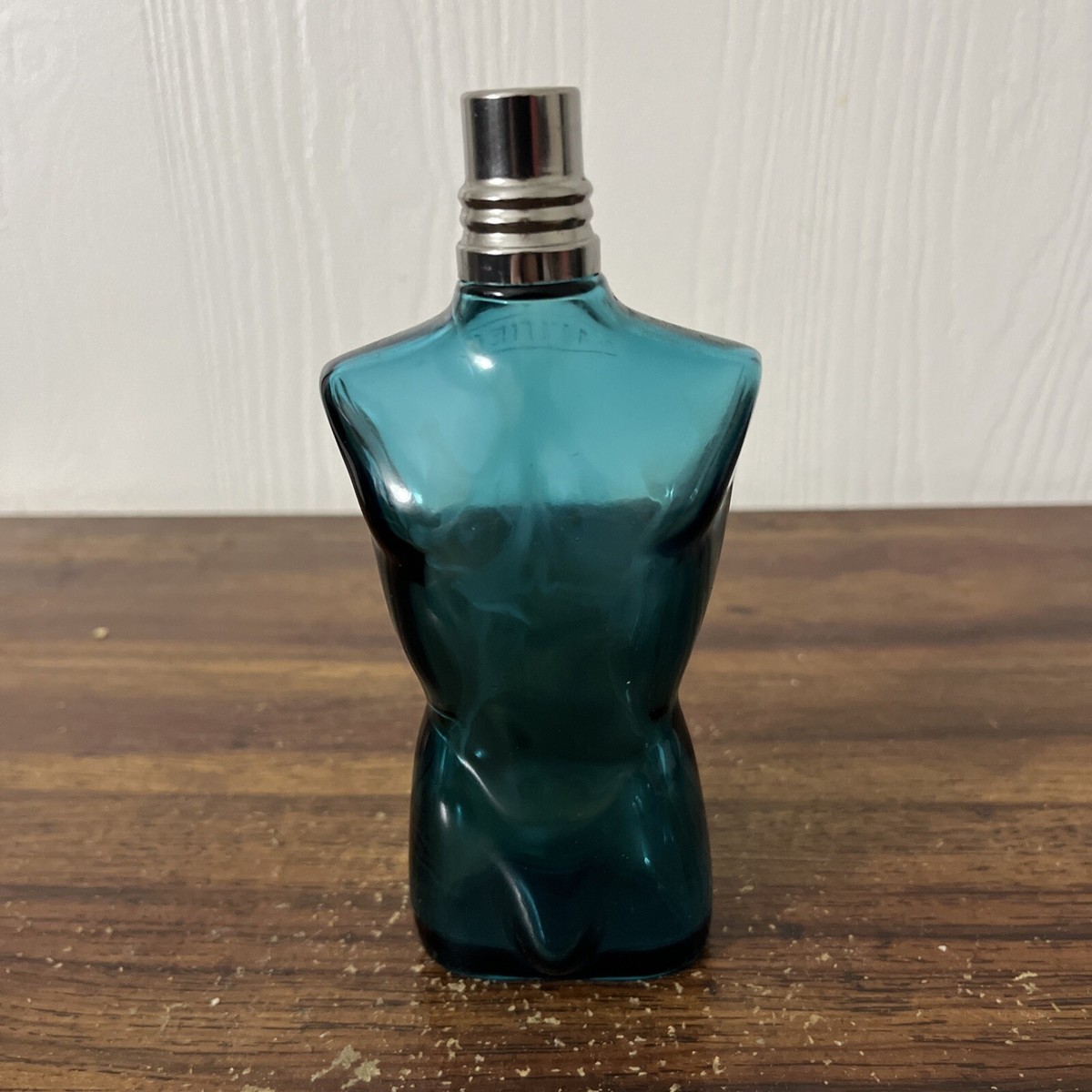 Shaped Like Torso Cologne Bottle Shaped Like Male Body Cologne Le