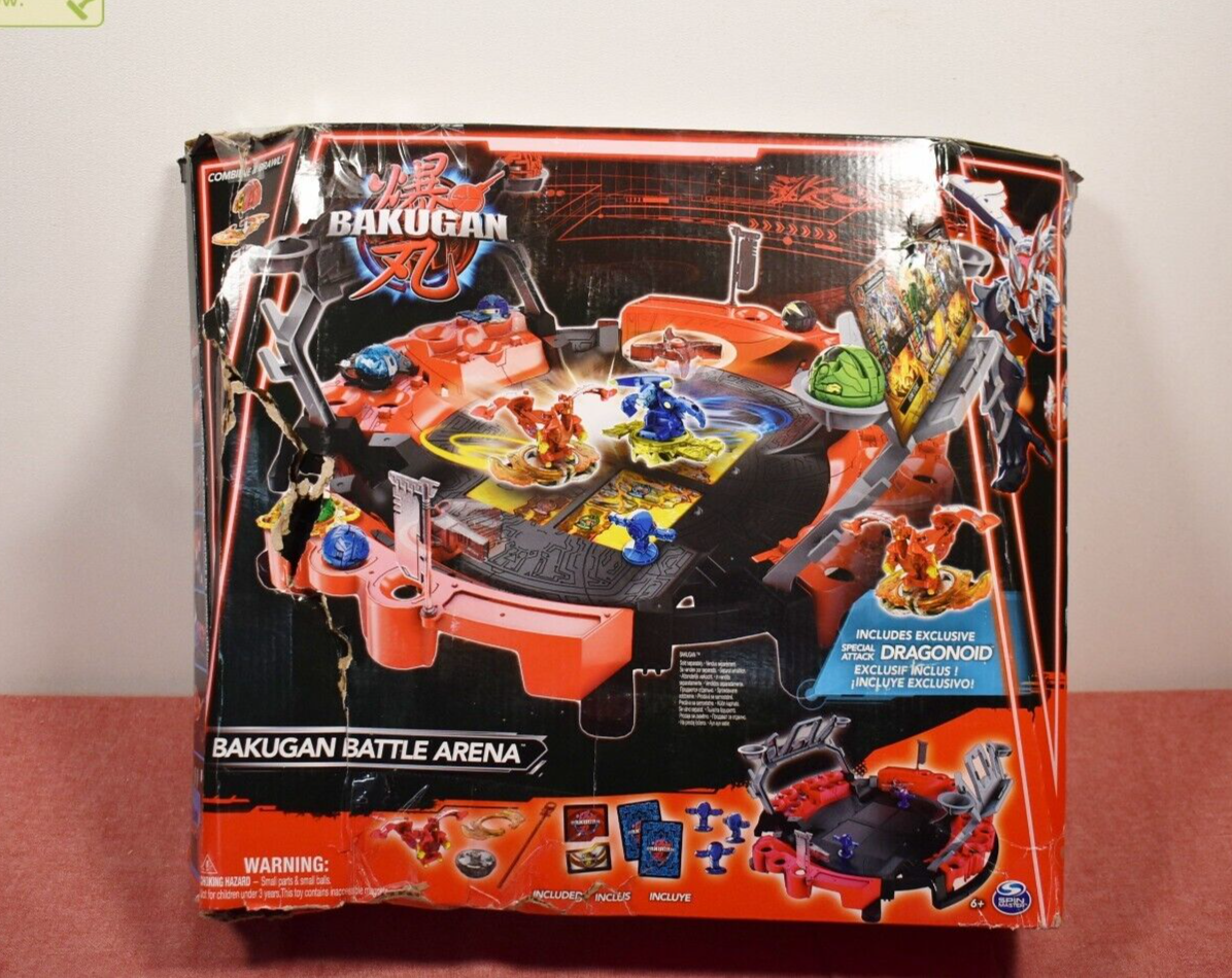 Bakugan Battle Arena Playset with Exclusive Spinning Dragonoid