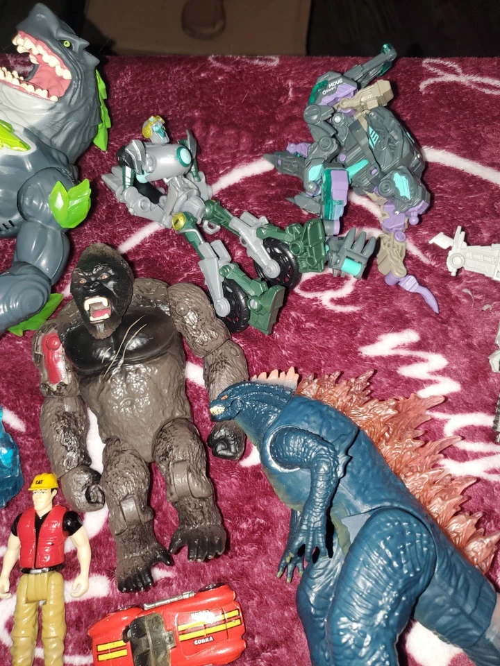 批量动作玩偶 哥斯拉金刚野兽实验室及更多 — 第 4/4 张图片