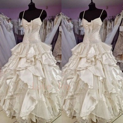Vintage Ruffles Wedding Dresses with Bow Spaghetti Straps Lace Bridal Gowns