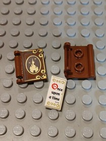 LEGO Minifigure Book Disney Castle with Gold Trim  (Set# 71040)